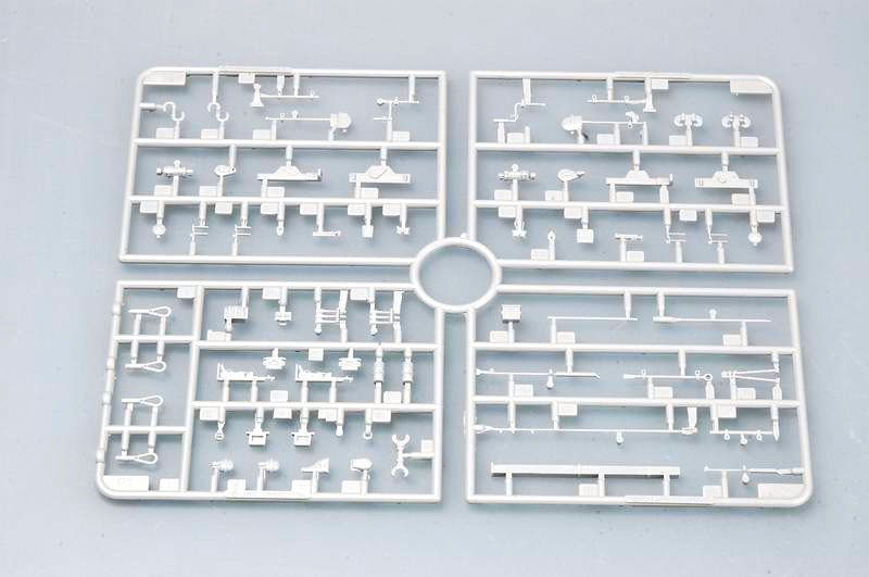Trumpeter 00385 Entwicklungsfahrzeug allemand E 10 Hetzer (1/35) – image 11