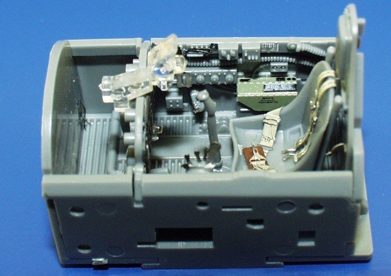 Eduard FE226 P-47D-20 1/48 Tamiya – immagine 5