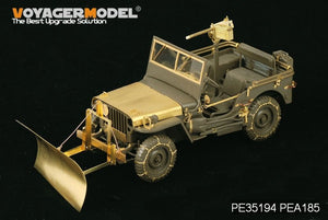 Maquette Voyager PEA185 Jeep Willys MB américaine de la Seconde Guerre mondiale avec chasse-neige et chaînes à neige (pour Tamiya / italien) 1/35
