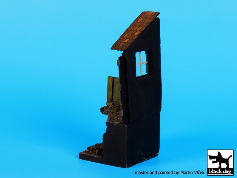 Maison Black Dog D35071 avec base de drainage 1/35  – image 2