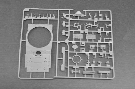 Trumpeter 05565 Char de combat principal russe T-80B (1/35) – image 6