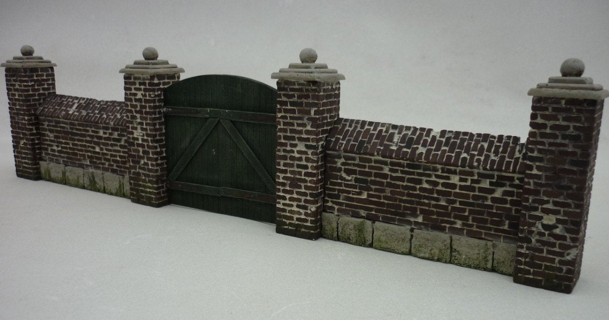 RT-Diorama 35244 Mur d&amp;#39;enceinte du parc avec portail 1/35 – immagine 4