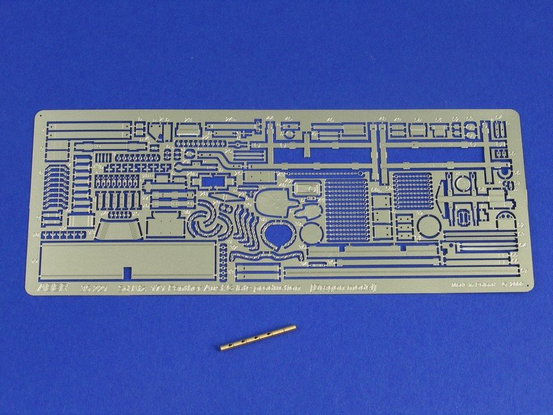Aber 35221 Char moyen allemand Pz.Kpfw. V, Ausf.G (Sd.Kfz. 171) Panther Ausf.G tardif - set de base (1/35)