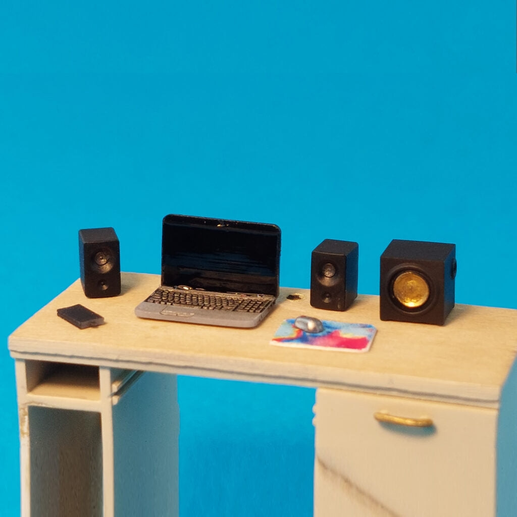 Point of no Return 3524051 Laptop and Accessories 1/35