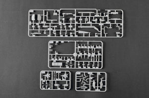 Trumpeter 06751 Queen Elizabeth Aircraft Carrier 1/700