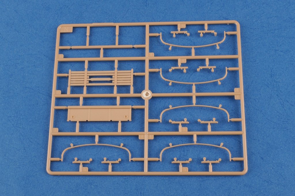 Hobby Boss 83831 Camion cargo en acier US GMC CCKW-352 (1/35) – image 5