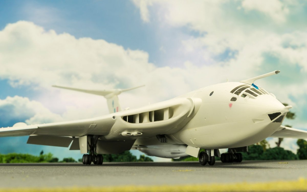 Airfix 12008 Handley Page Victor B.2 1/72 – immagine 9