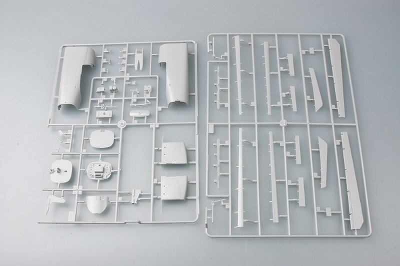 Trumpeter 02835 Su-24M Fencer-D 1/48 – image 7