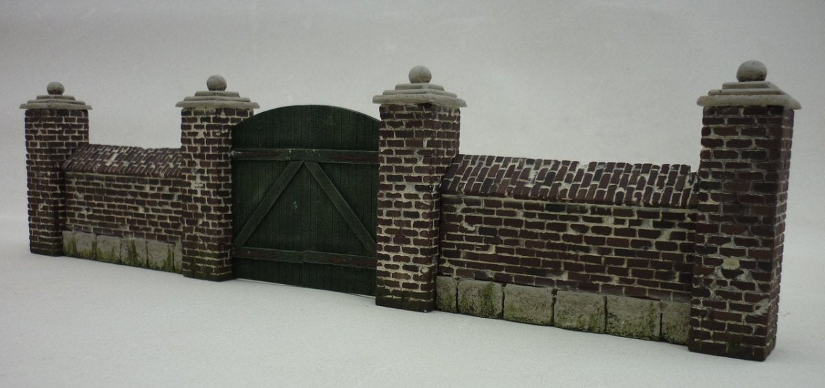 RT-Diorama 35244 Mur d&amp;#39;enceinte du parc avec portail 1/35 – immagine 7
