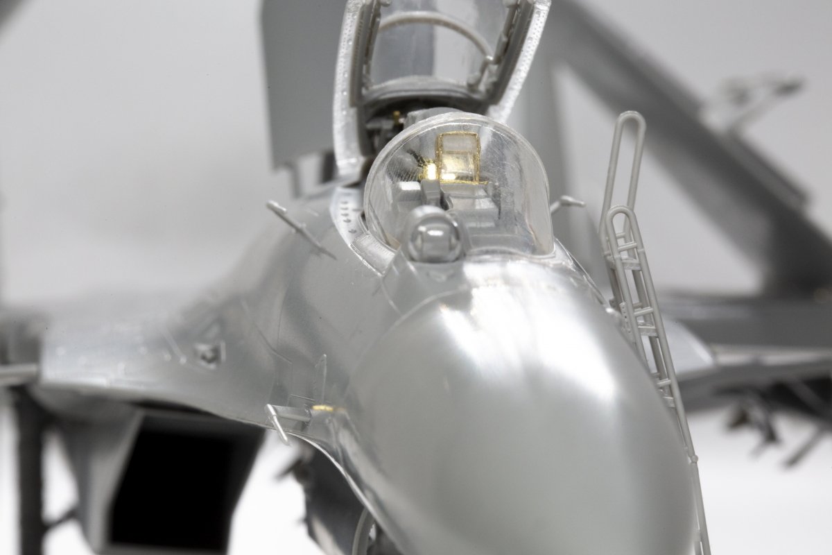 MiniBase 8001 SU-33 Flanker-D 1/48 – immagine 25