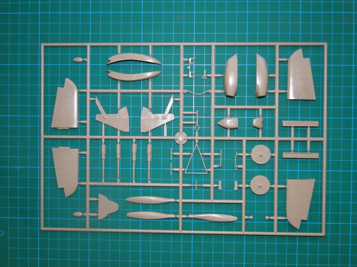Fly 32016 Hawker Hurricane Mk.I 1/32 – Bild 2