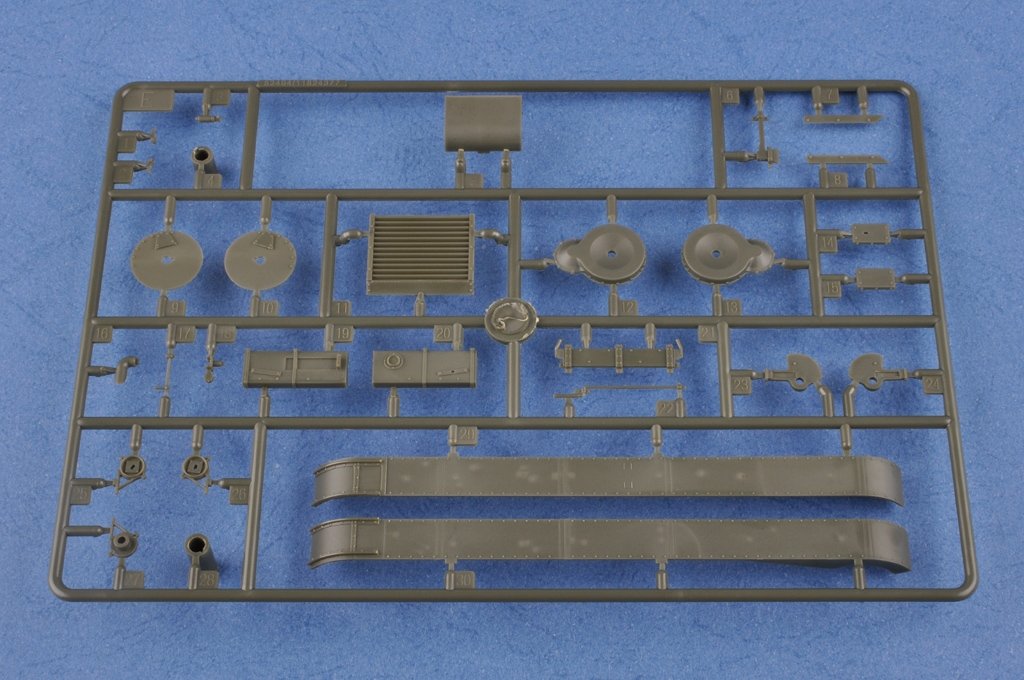 Hobby Boss 82495 Char d&amp;#39;infanterie léger soviétique T-26 Mod.1933 (1/35) – immagine 5