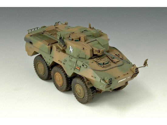 Trumpeter 00327 Véhicule de reconnaissance JGSDF Type 87 (1/35) – image 3