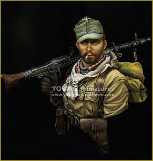 Young Miniatures YM1860 SS GEBIRGSJAGER WWII 1/10 – image 2