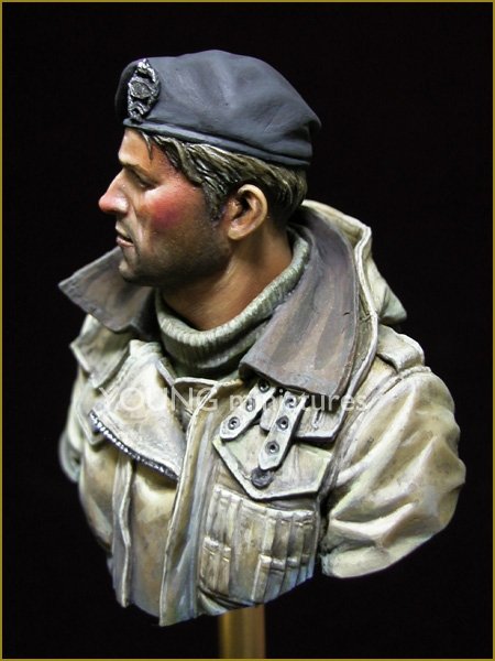 Young Miniatures YM1835 Équipage de char britannique Seconde Guerre mondiale 1/10 – immagine 2