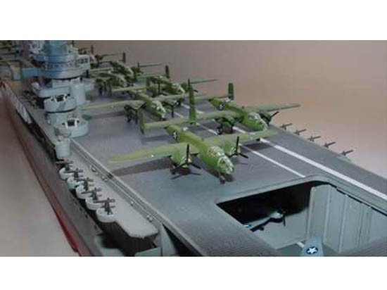 Trumpeter 05601 Porte-avions américain CV-8 Hornet (1/350) – Bild 10