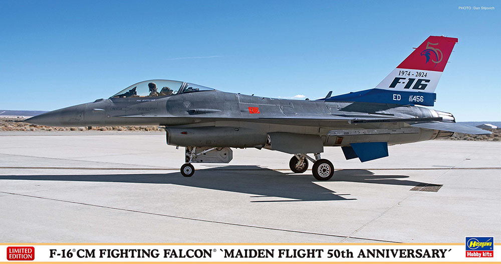 Hasegawa 07535 F-16CM Fighting Falcon Maiden Flight 50e anniversaire 1/48