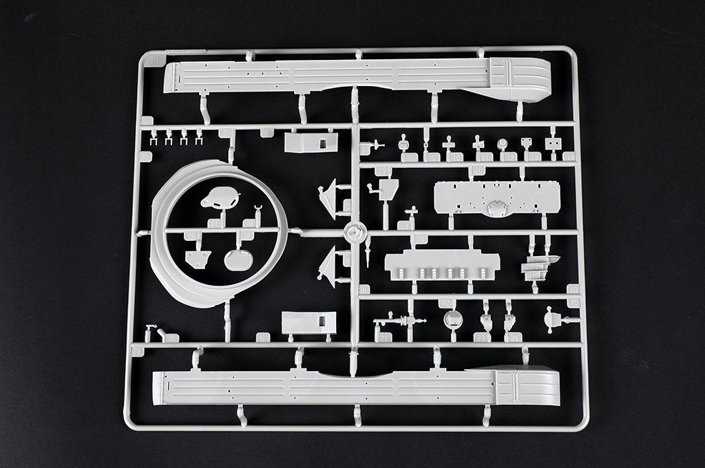 Trumpeter 09602 Soviet T-72 Ural with Kontakt-1 Reactive Armor 1/35 – zdjęcie 9