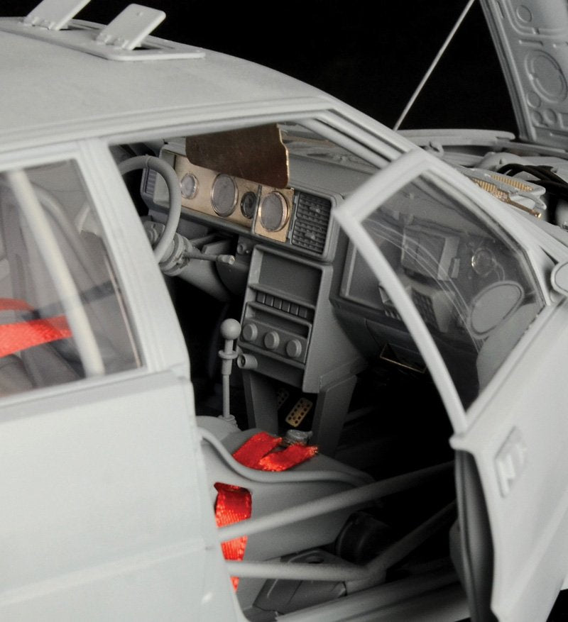 Italeri 4709 Lancia Delta HF intégrale 16v 1/12 – image 9