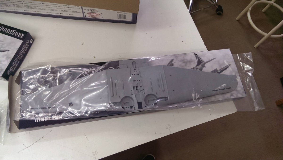 J&amp;#39;adore le kit 61801 SBD-3-4 Dauntless 1/18 – imagen 7