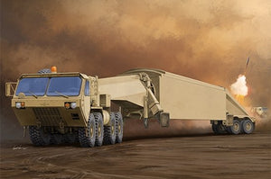 Tracteur Trumpeter 01059 M983 avec bande AN/TPY-2 X 1/35