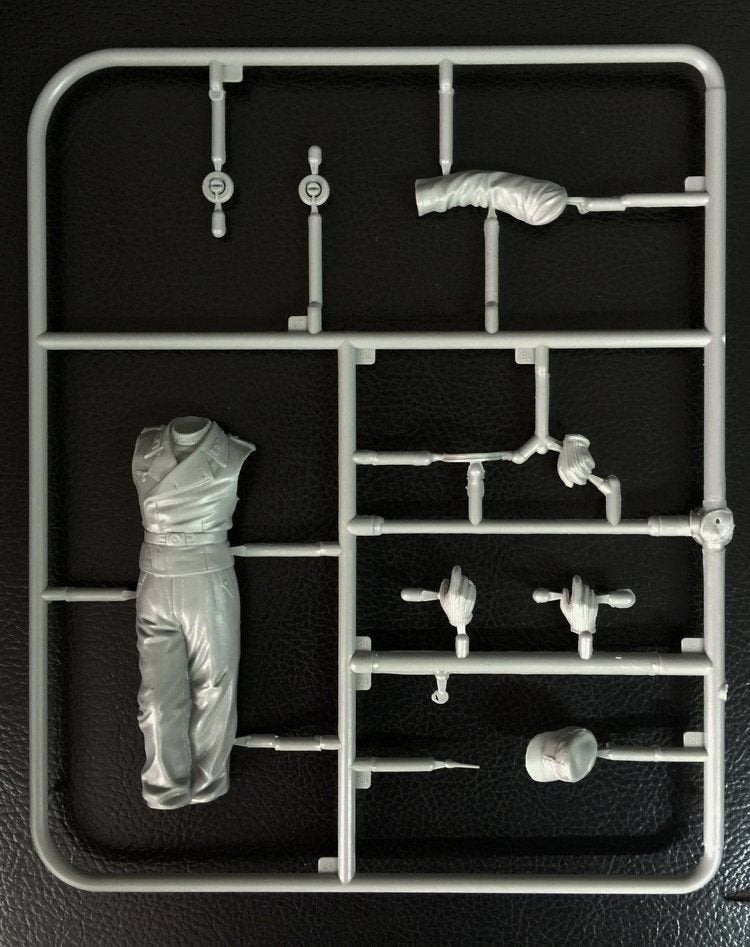 Classy Hobby MC16004 1/16 W.W.II German Panzer Crew (Driver) – zdjęcie 3