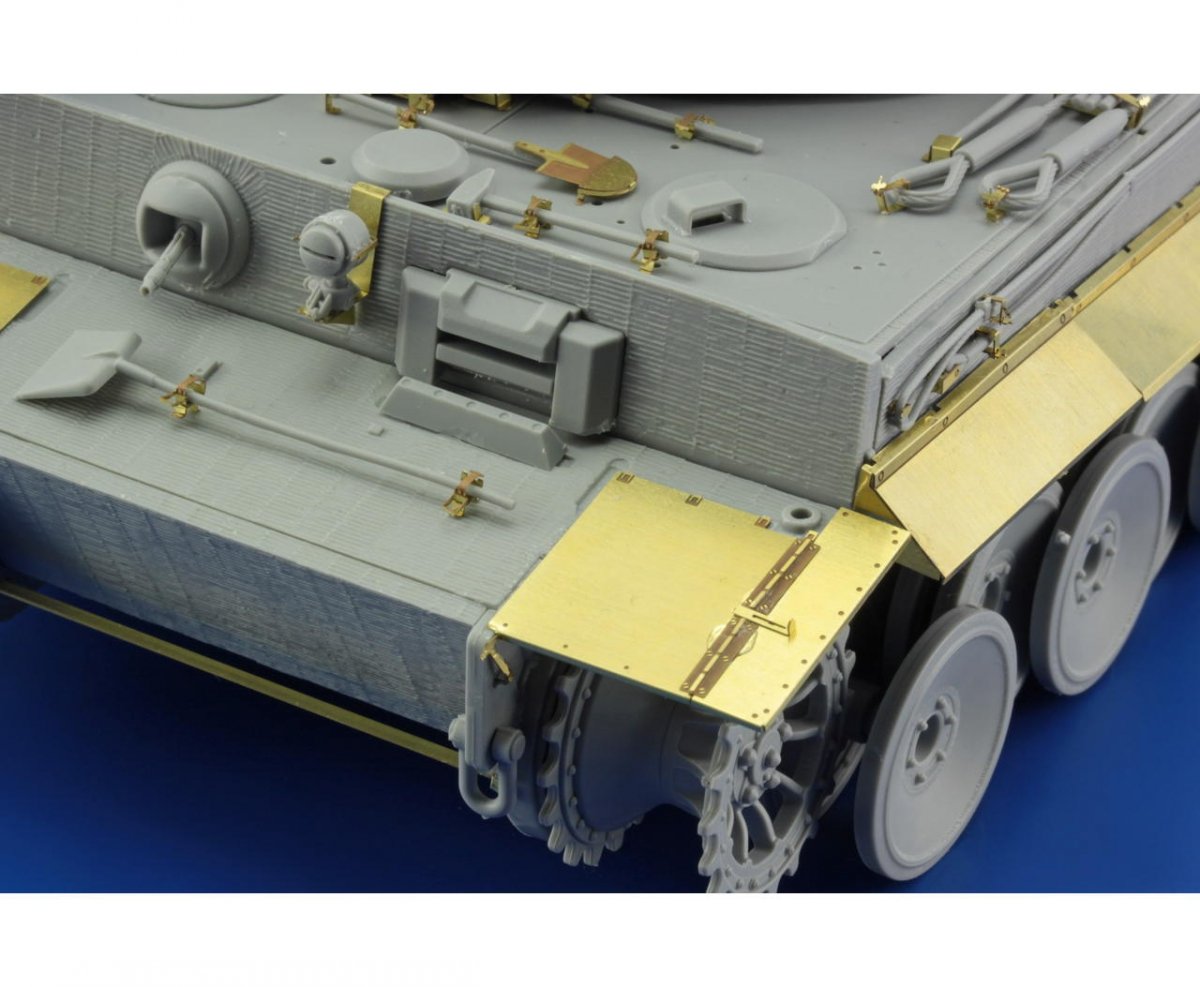 Ailes Eduard 36276 Tiger I Mid production Dragon – image 4