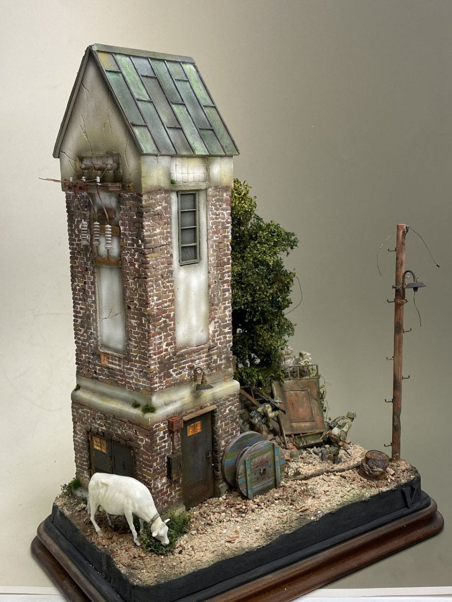 RT-Diorama 35026 Maison des transformateurs 1/35 – image 9