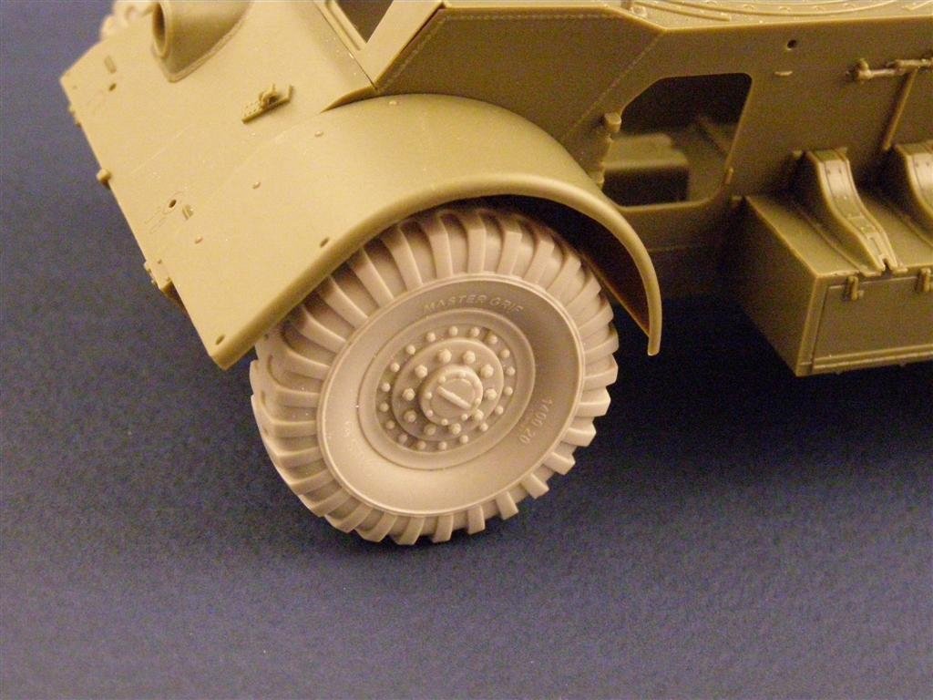 Roues Panzer Art RE35-006 pour AC Staghound 1/35 – Bild 4