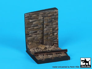 Mur Black Dog D35098 avec base de rail 1/35  – immagine 3