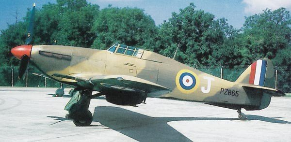 Revell 04144 Hawker Hurricane Mk IIC 1/72 – image 3
