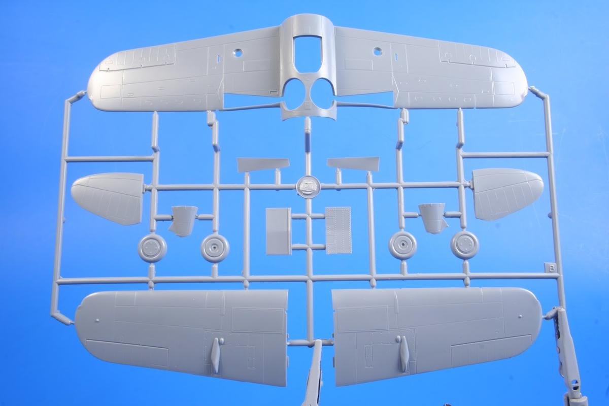 Special Hobby 48180 Modèle 239 Buffalo Taivaan Helmi au-dessus de la Finlande (1/48) – Bild 2