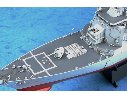 Trumpeter 04523 USS Arleigh Burke DDG-51 1/350 – image 10