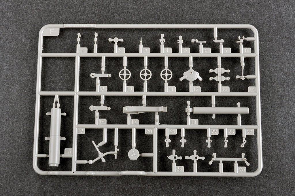 Trumpeter 09585 E-100 Flakpanzer avec Flak 40 de 12,8 cm au 1/35 – Bild 17