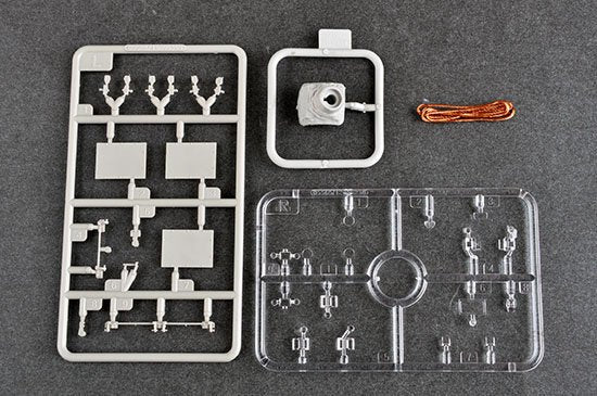 Trumpeter 09588 Char de combat principal russe T-80BVM (Corps des Marines) 1/35 – image 17