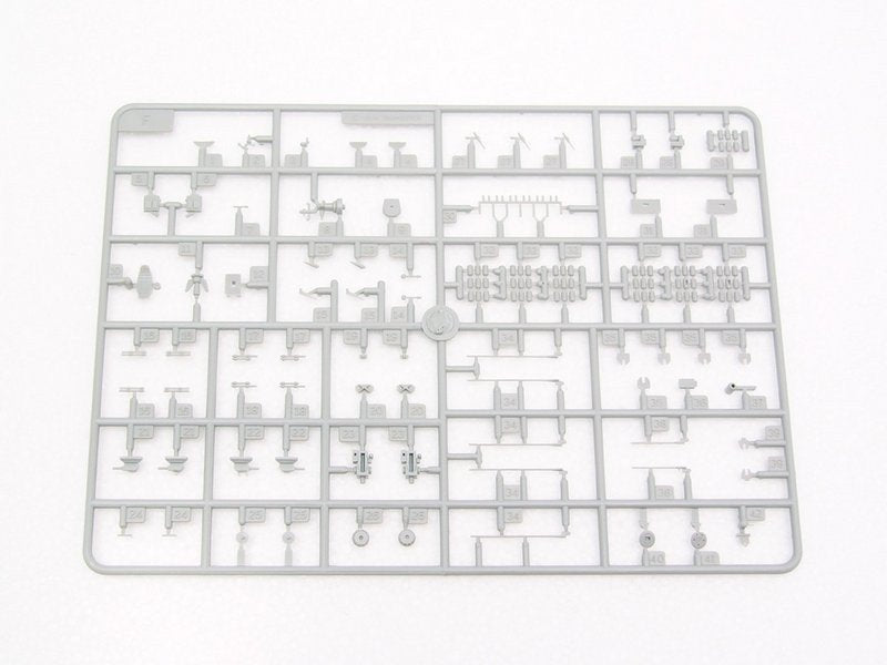 Trumpeter 05606 URSS Porte-avions Amiral Kouznetsov 1/350 – image 20