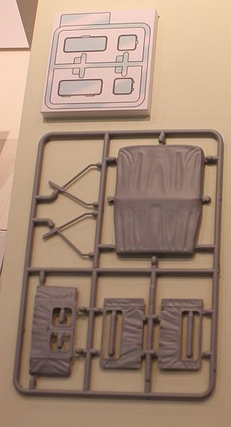 Fine Molds FM34 Camion léger Type 73 JGSDF (toit en toile) 1/35 – image 6