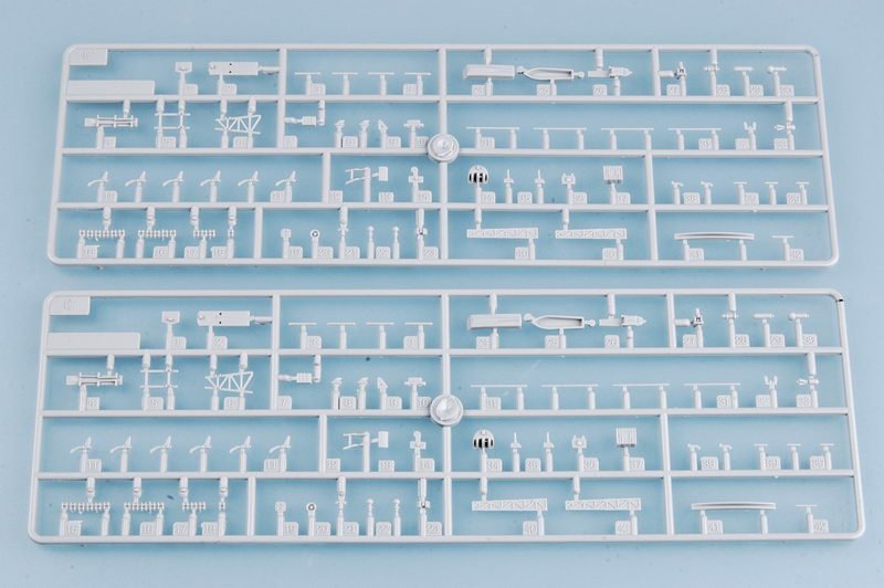 Trumpeter 05719 USS MOUNT WHITNEY LCC-20 1997 1/700 – image 3