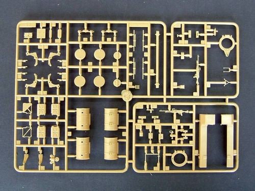 Trumpeter 00323 Char de combat principal britannique Challenger 2 (OP. Telic) Irak 2003 (1/35) – image 19