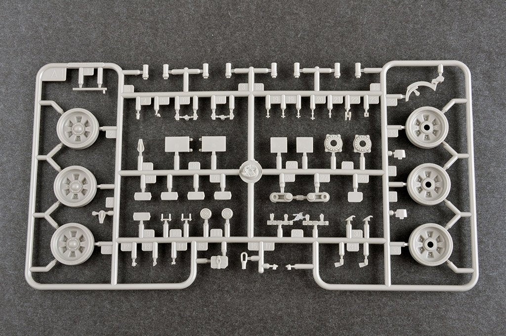 Trumpeter 09609 Char russe T-72B1 avec KTM-6 et blindage à grille 1/35 – immagine 18