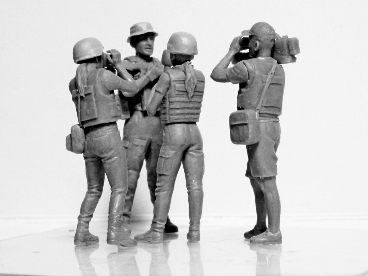 ICM 35751 Journalists in War 1/35 – zdjęcie 6