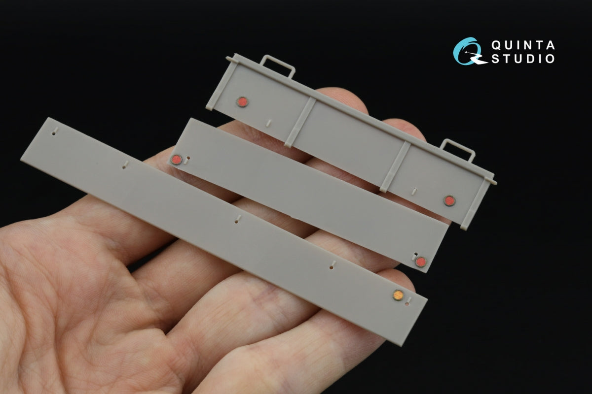 Quinta Studio QD+35066 U.S. Diamond T 968A Cargo truck (open cab) 3D-Printed &amp; coloured Interior on decal paper (Mirror Models) (with 3D-printed resin parts) 1/35