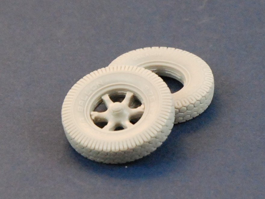 Roues motrices Panzer Art RE35-235 pour Sd.Kfz 7 (premier modèle) 1/35