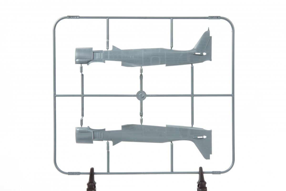 Eduard 84117 Fw 190A-4 avec volets moteur et ailes à 2 mitrailleuses, échelle 1/48 – image 11