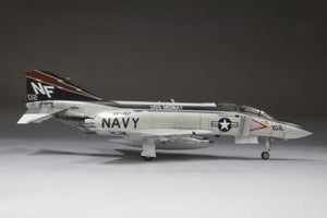 Fine Molds 72743 Maquette d&amp;#39;avion de chasse à réaction F-4J de l&amp;#39;US Navy « USS Midway 1978 » au 1/72 – image 5