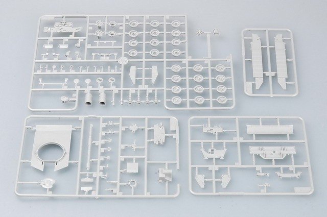 Trumpeter 07216 Challenger II MBT KFOR 1/72 – image 4