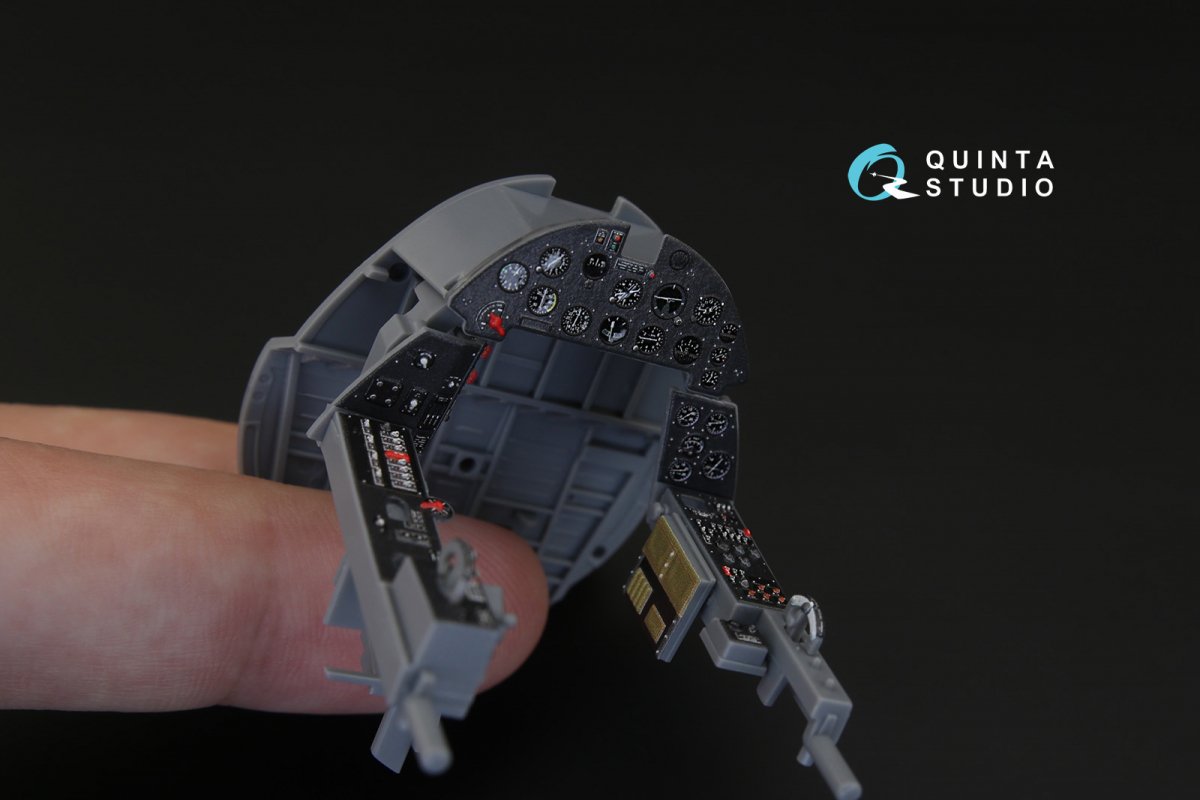 Intérieur imprimé en 3D et coloré sur papier décalcomanie pour le F4U-1 Corsair (modèle « cage à oiseaux ») de Quinta Studio QD32015 (pour maquette Tamiya) au 1/32 – image 4