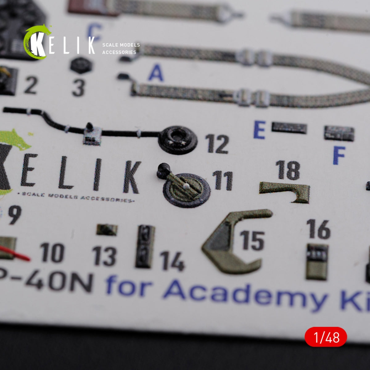 Décalcomanies 3D intérieures KELIK K48086 P-40N pour maquette Academy au 1/48 – immagine 3