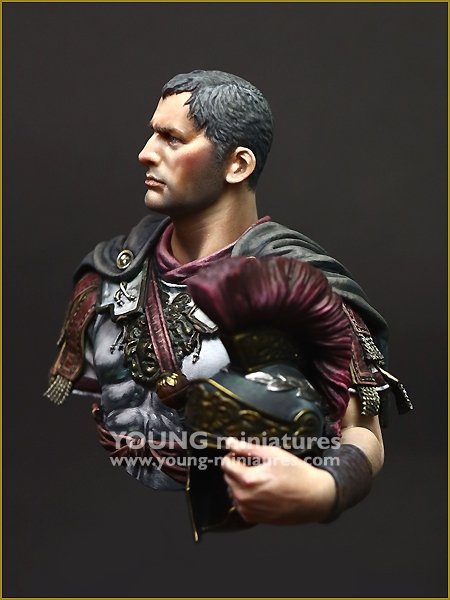 Young Miniatures YH1868 Officier romain 1/10  – image 3