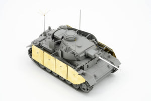 Border Model BT-048 Pz.Bef.Wg.III Ausf.K 2in1 avec Schürzen 1/35 – image 8
